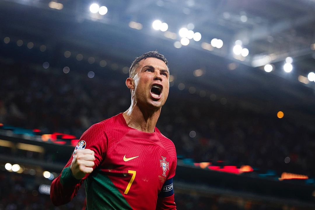 Google: Cristiano Ronaldo foi o atleta mais pesquisado nos últimos 25 anos  - CNN Portugal